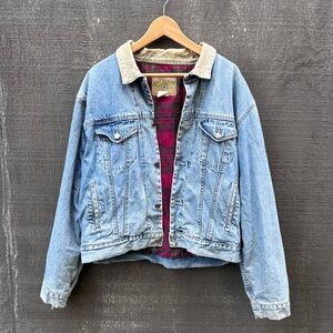 Vintage Gap denim jacket/jean jacket/ trucker jacket